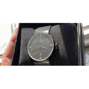 WWOOR Black Sleek Fancy Modern Watch